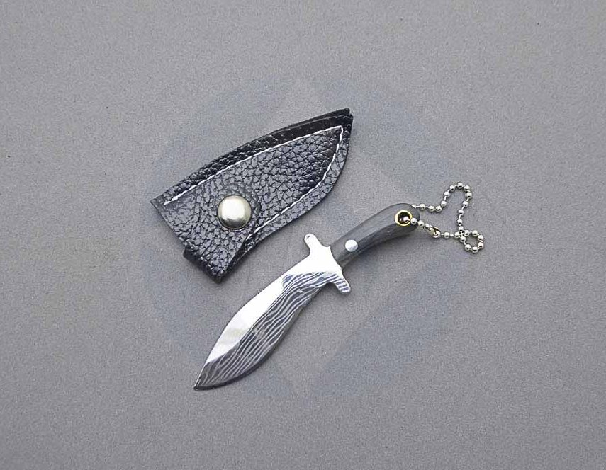 Cuchillo miniatura
