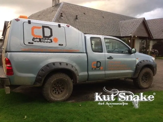 Aletines Kut Snake Toyota Hilux Vigo 2011-2015 Monster 95mm - Imagen 7