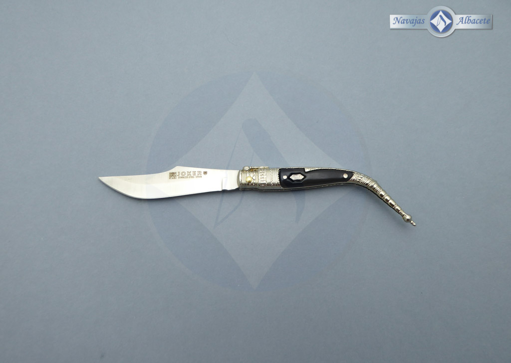 Navaja clásica decorada